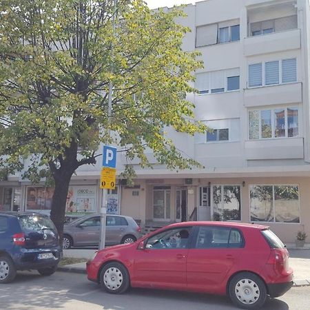 Apartmani Bonaca U Centru Niksica Exteriér fotografie